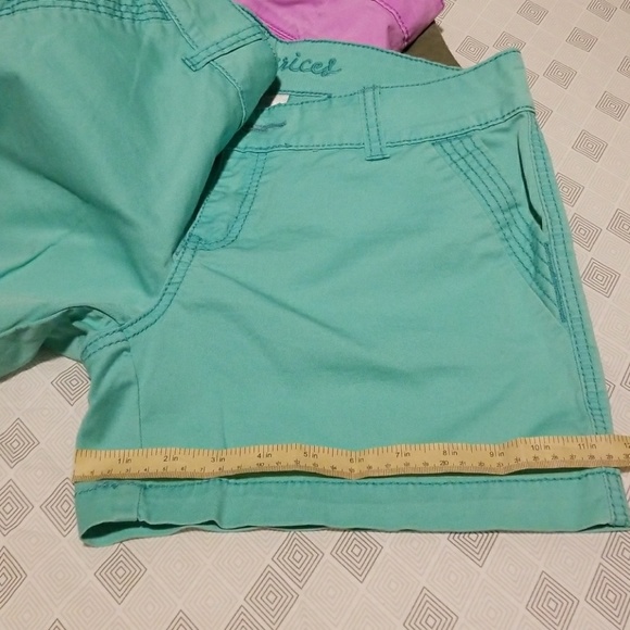 Shorts - Picture 8 of 8